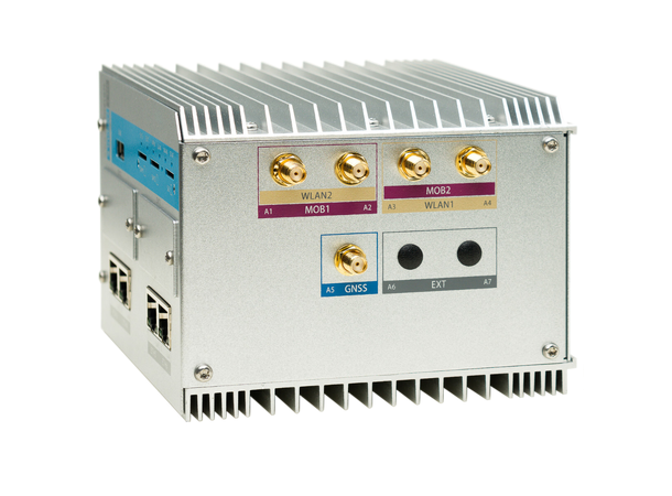 NetModule NB1810 - 4G Industriell Router LTE Adv, WiFi-ac, SFP combo, Gigabit PoE