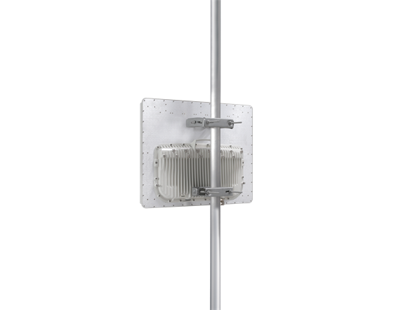 Cambium PMP450m Limited 5GHz AP 14x14MU-MIMO, 1.4+Gbps, 90g Antenne